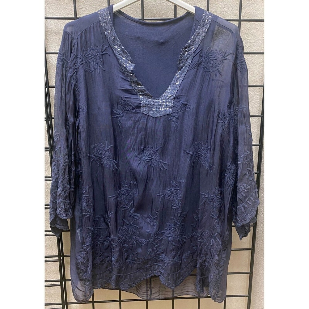 Tina Stephens Travel Friendly Navy Blue Embroidered Top - One Size Fits Most NWT